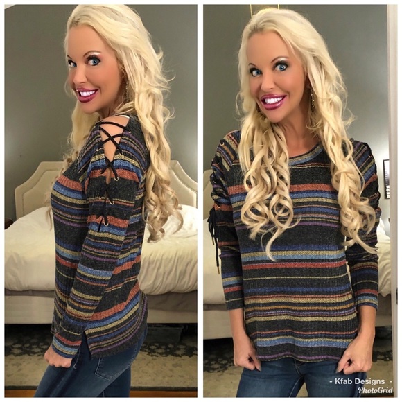 ❤️LAST 1! Vintage Black Stripe Top w/Ties! - Picture 2 of 3